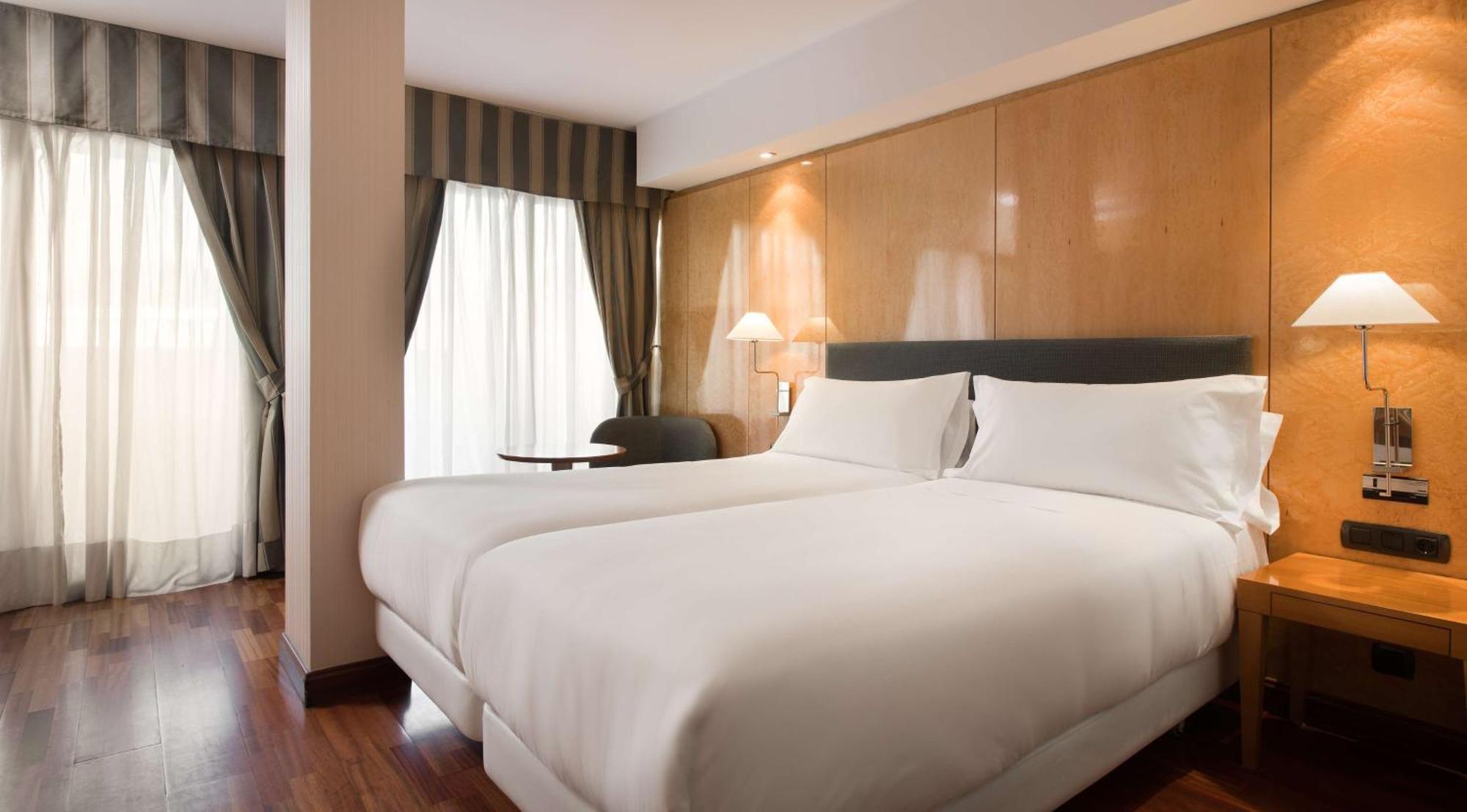 เอ็นเอช ปาซิโอ เดอ ลา ฮาบาน่า Hotel มาดริด ภายนอก รูปภาพ